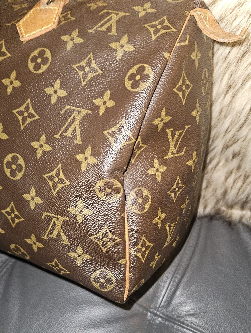 Louis Vuitton Monogram Speedy 35 W/ Free Wallet - Picture 2 of 13